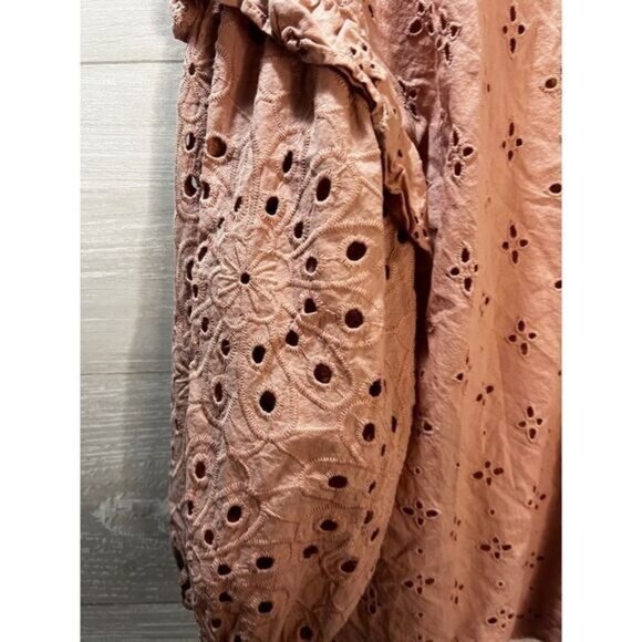 NEW‎ Status by Chenault Women's Mixed Pattern Cotton Eyelet Top - Picture 6 of 7